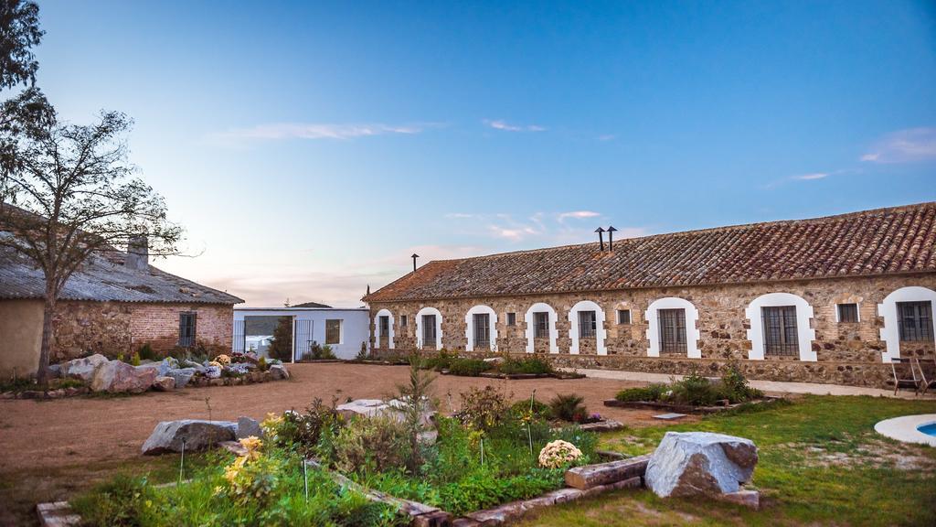 Balneario Aguas De Villaharta ภายนอก รูปภาพ